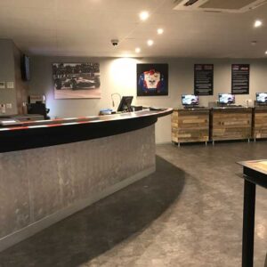 Accueil et réception – Karting indoor K1 Speed Lyon